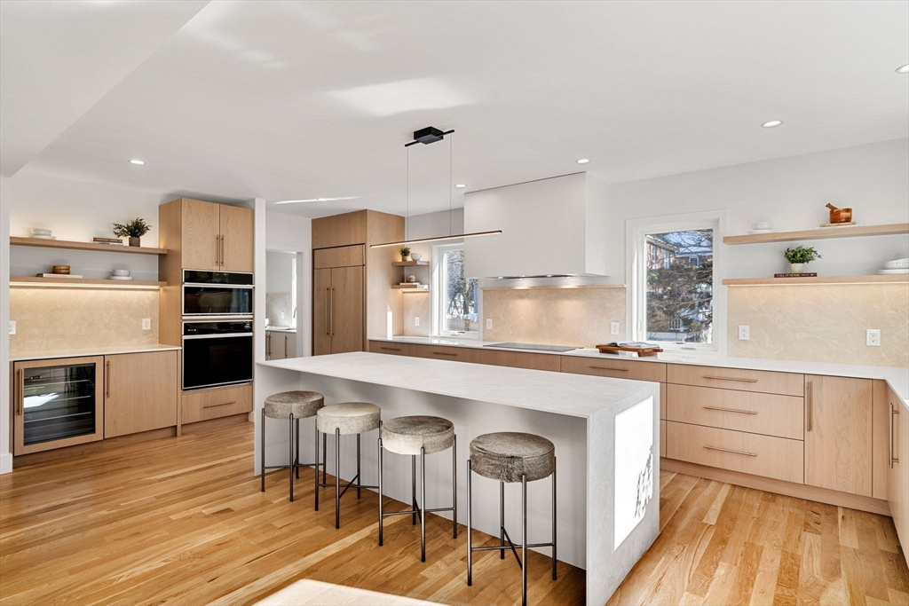 873 Chestnut Street Newton, MA 02468 - Photo 8 of 42