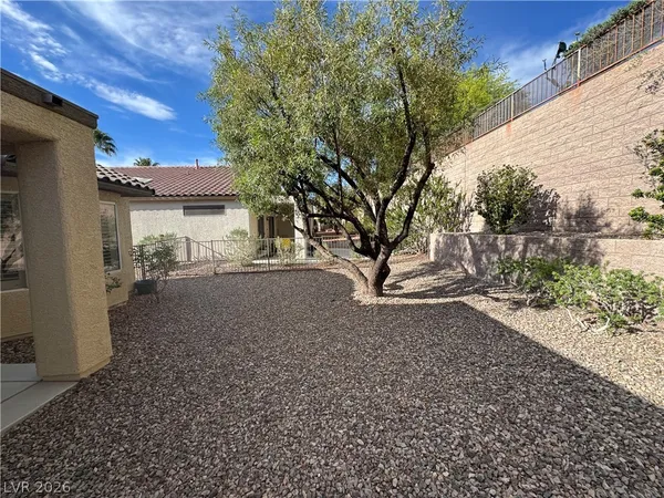 $2,000 | 2166 Grand Traverse Street, Henderson, NV 89052