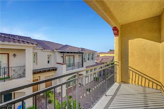 $2,225 | 985 Via Lombardi, Henderson, NV 89011