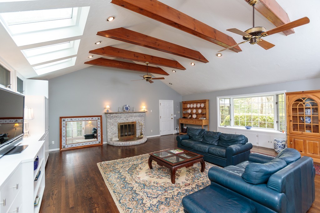 90 Westerly Road Weston, MA 02493 - Photo 6 of 22 Gallery Image 6