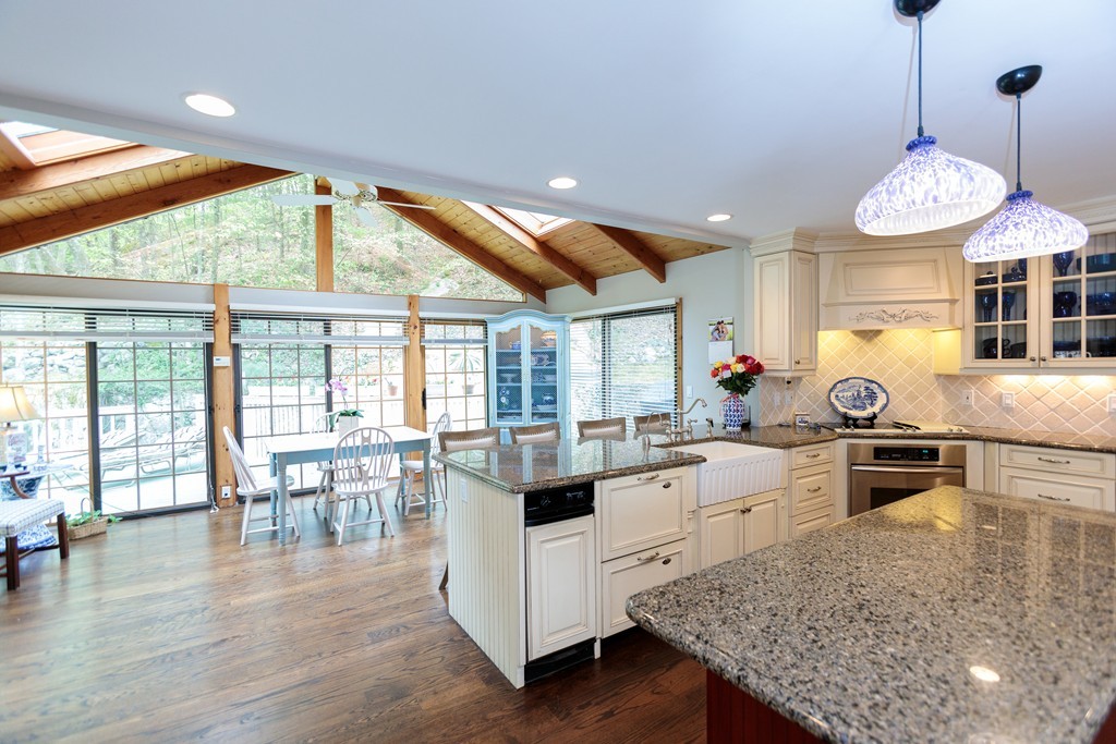 90 Westerly Road Weston, MA 02493 - Photo 10 of 22 Gallery Image 10