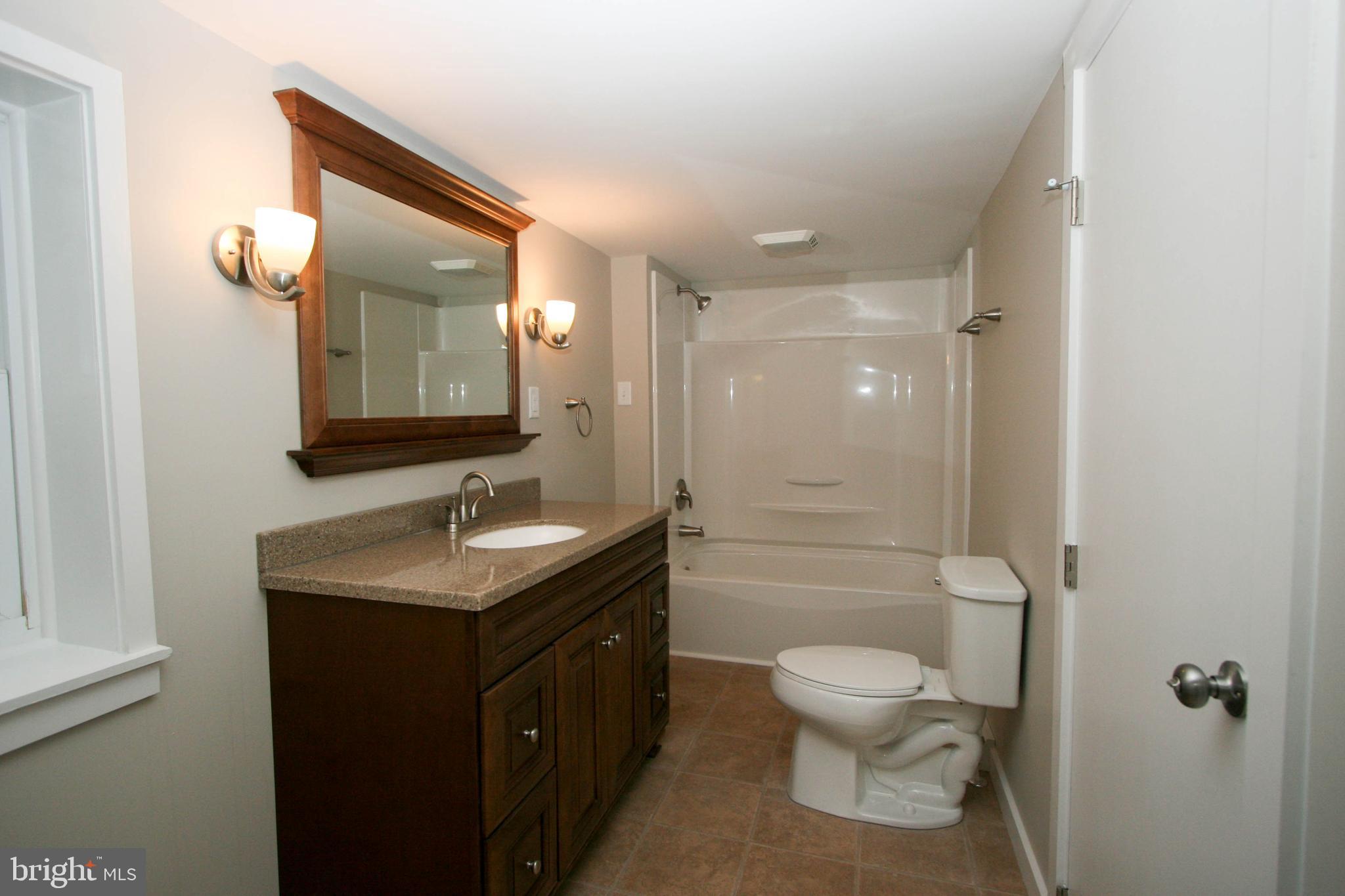 4785 Lewisberry Road Dover, PA 17315 - Photo 26 of 55 Full bath - level 1
