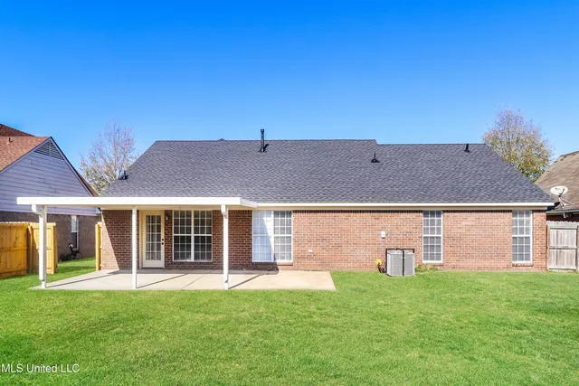 $1,760 | 2419 Lasonya Lane, Horn Lake, MS 38637