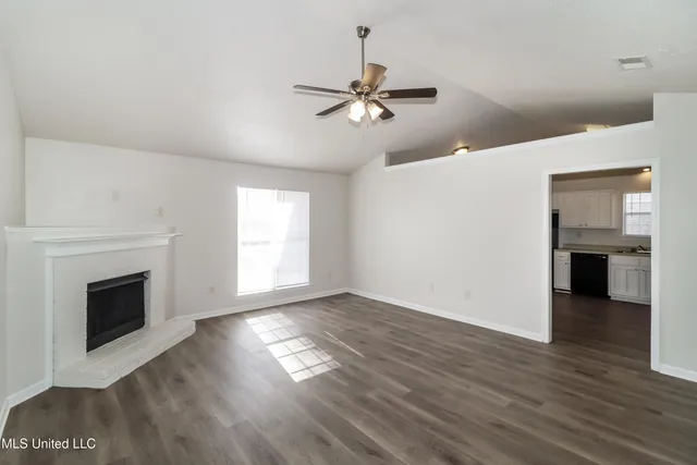 $1,760 | 2419 Lasonya Lane, Horn Lake, MS 38637