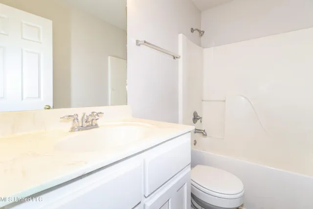 $1,760 | 2419 Lasonya Lane, Horn Lake, MS 38637