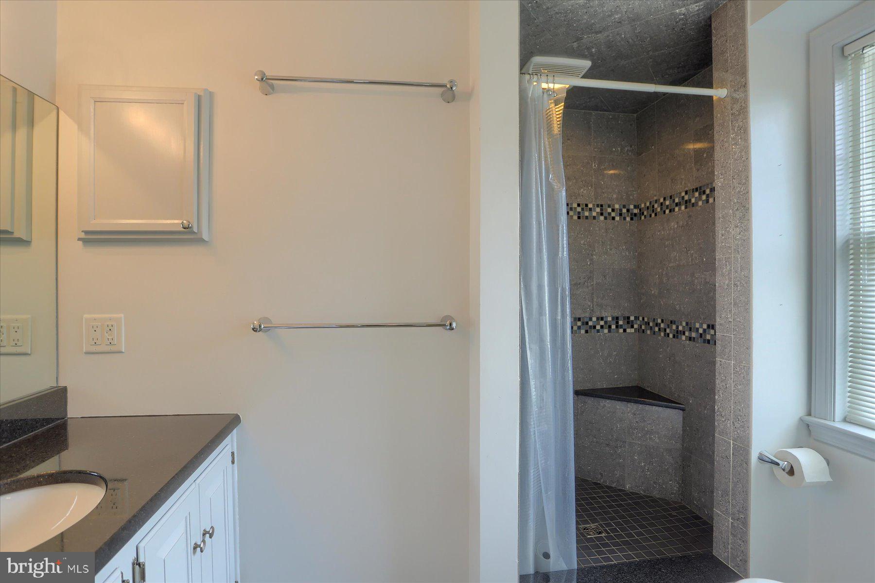 933 Greenlea Road Hershey, PA 17033 - Photo 23 of 41 Gallery Image 23
