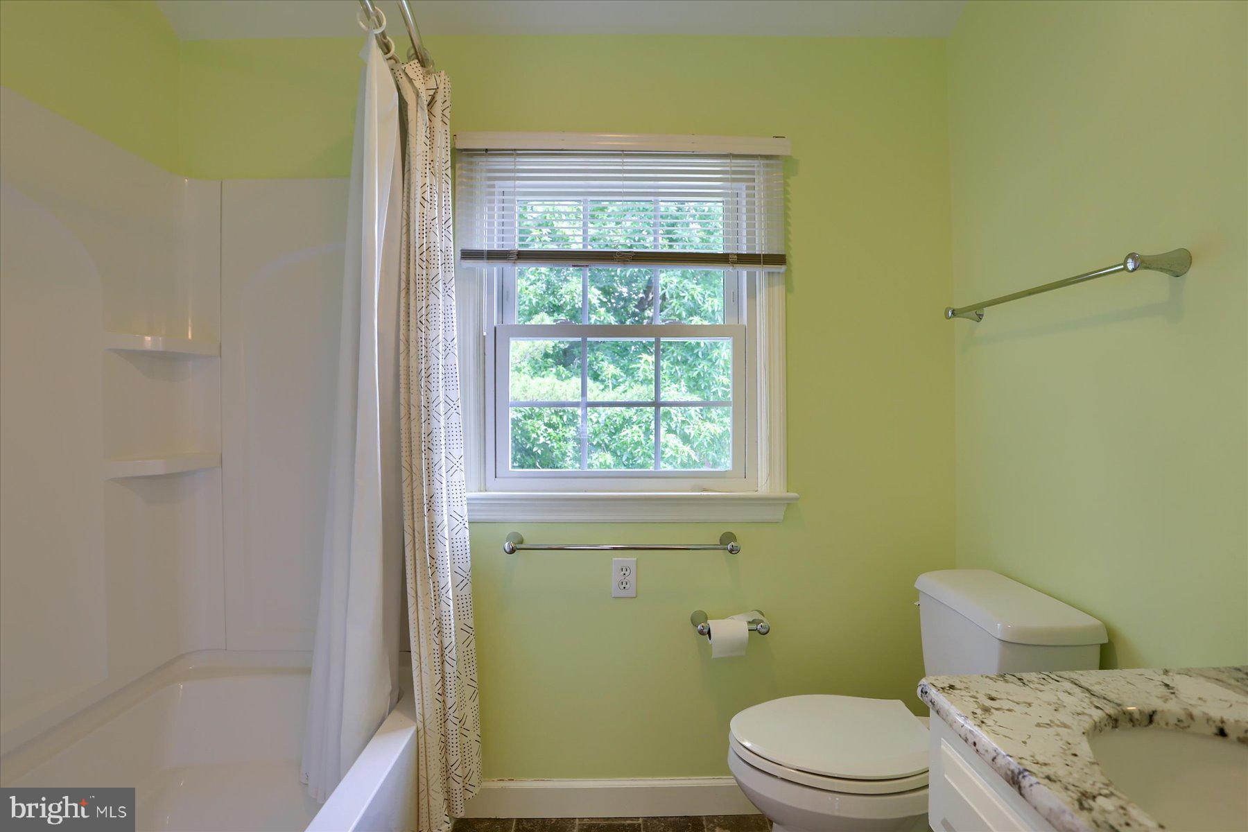 933 Greenlea Road Hershey, PA 17033 - Photo 33 of 41 Gallery Image 33