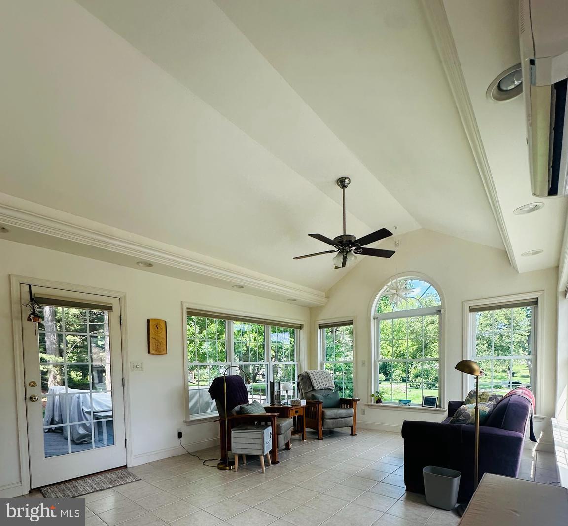 933 Greenlea Road Hershey, PA 17033 - Photo 5 of 41 Gallery Image 5
