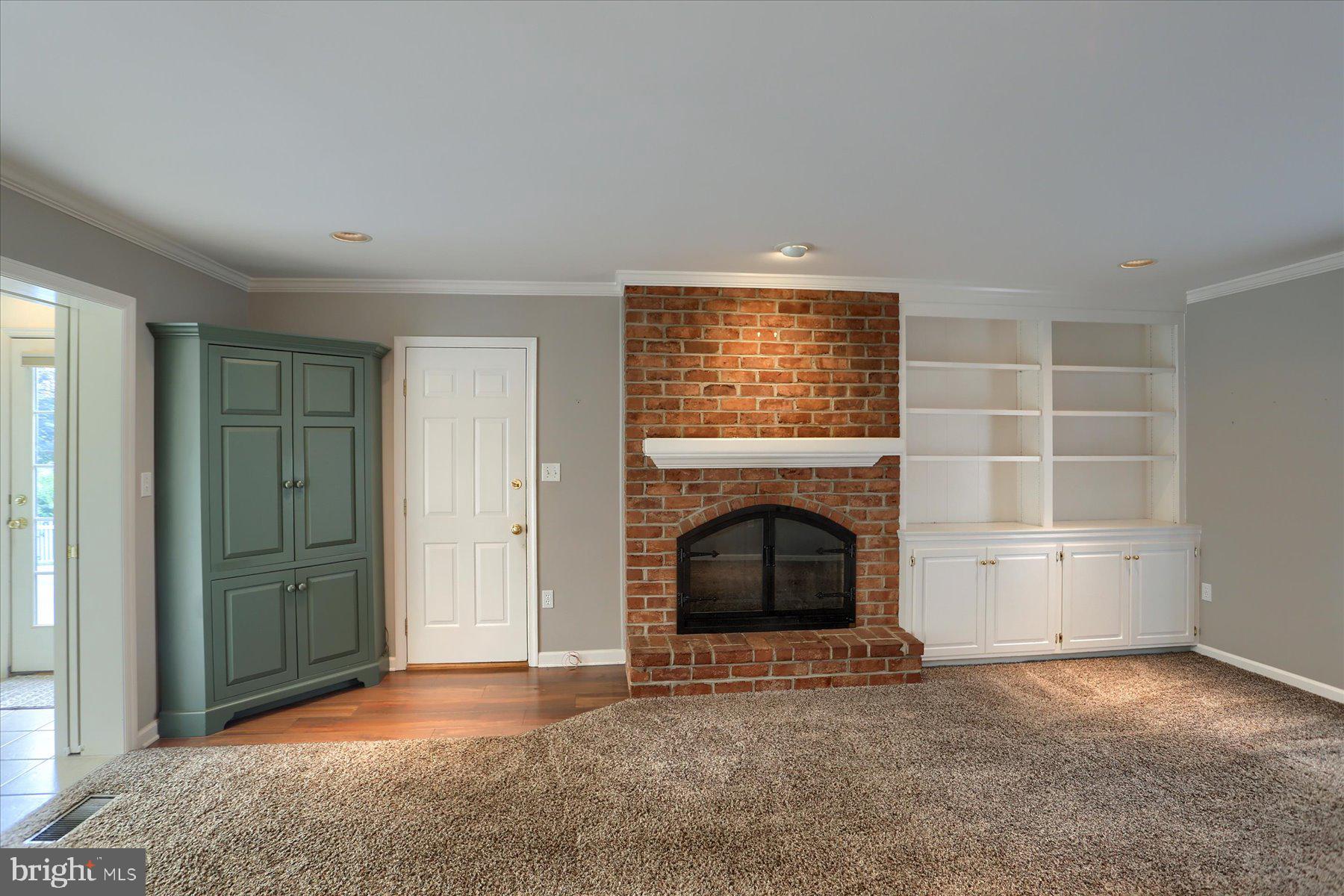 933 Greenlea Road Hershey, PA 17033 - Photo 7 of 41 Gallery Image 7