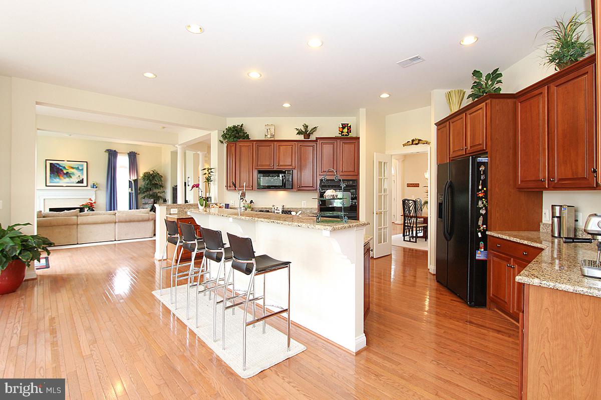 15930 Spyglass Hill Loop Gainesville, VA 20155 - Photo 16 of 46