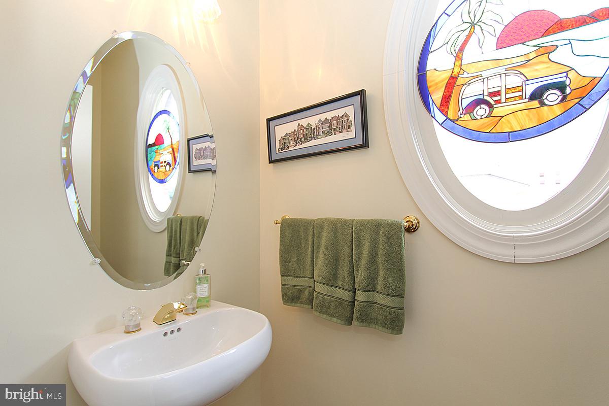 15930 Spyglass Hill Loop Gainesville, VA 20155 - Photo 23 of 46