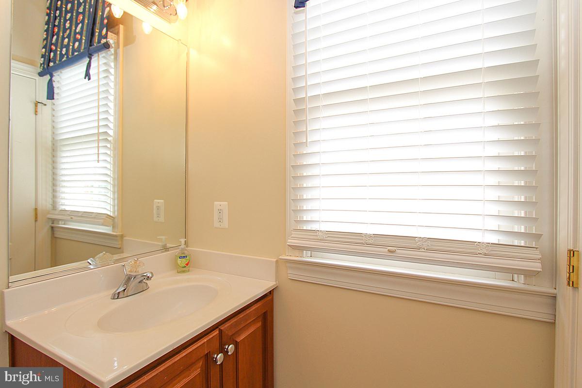 15930 Spyglass Hill Loop Gainesville, VA 20155 - Photo 29 of 46