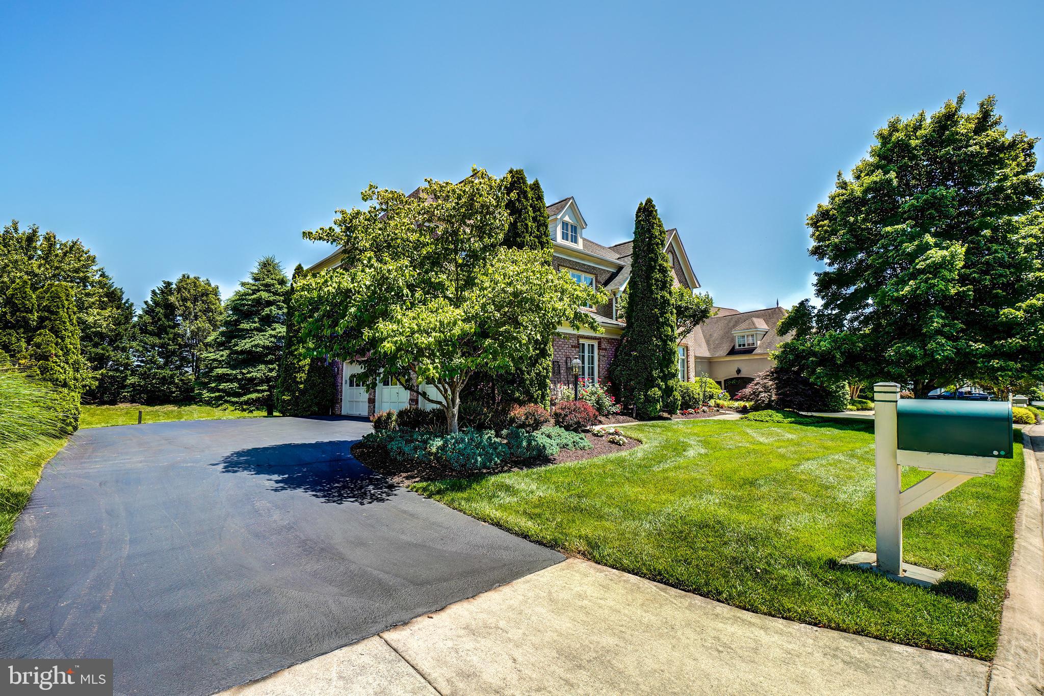 15930 Spyglass Hill Loop Gainesville, VA 20155 - Photo 3 of 46 Expansive Driveway