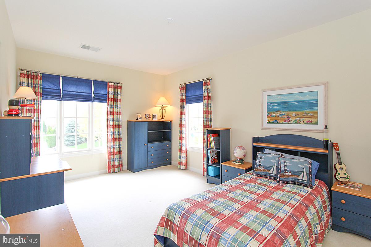 15930 Spyglass Hill Loop Gainesville, VA 20155 - Photo 31 of 46 Bedroom 4