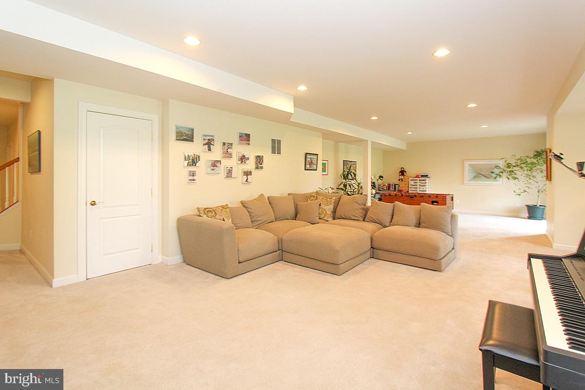 15930 Spyglass Hill Loop Gainesville, VA 20155 - Photo 34 of 46 Recreation Room w/a Walk-out