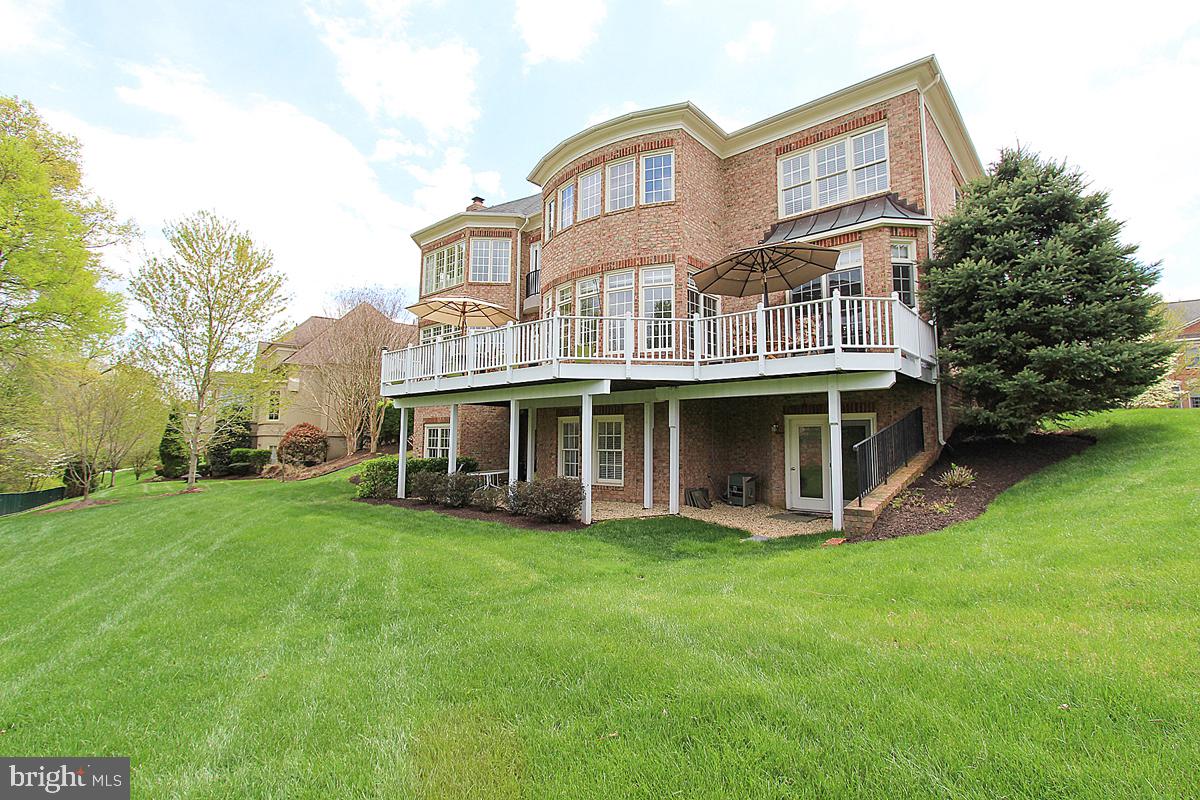 15930 Spyglass Hill Loop Gainesville, VA 20155 - Photo 37 of 46 Exterior