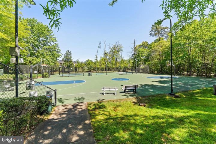 15930 Spyglass Hill Loop Gainesville, VA 20155 - Photo 44 of 46 Community Tennis Courts