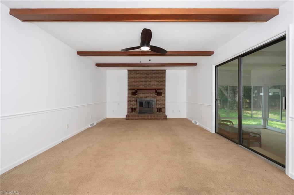7013 Upland Road Clemmons, NC 27012 - Photo 18 of 43 Family Room