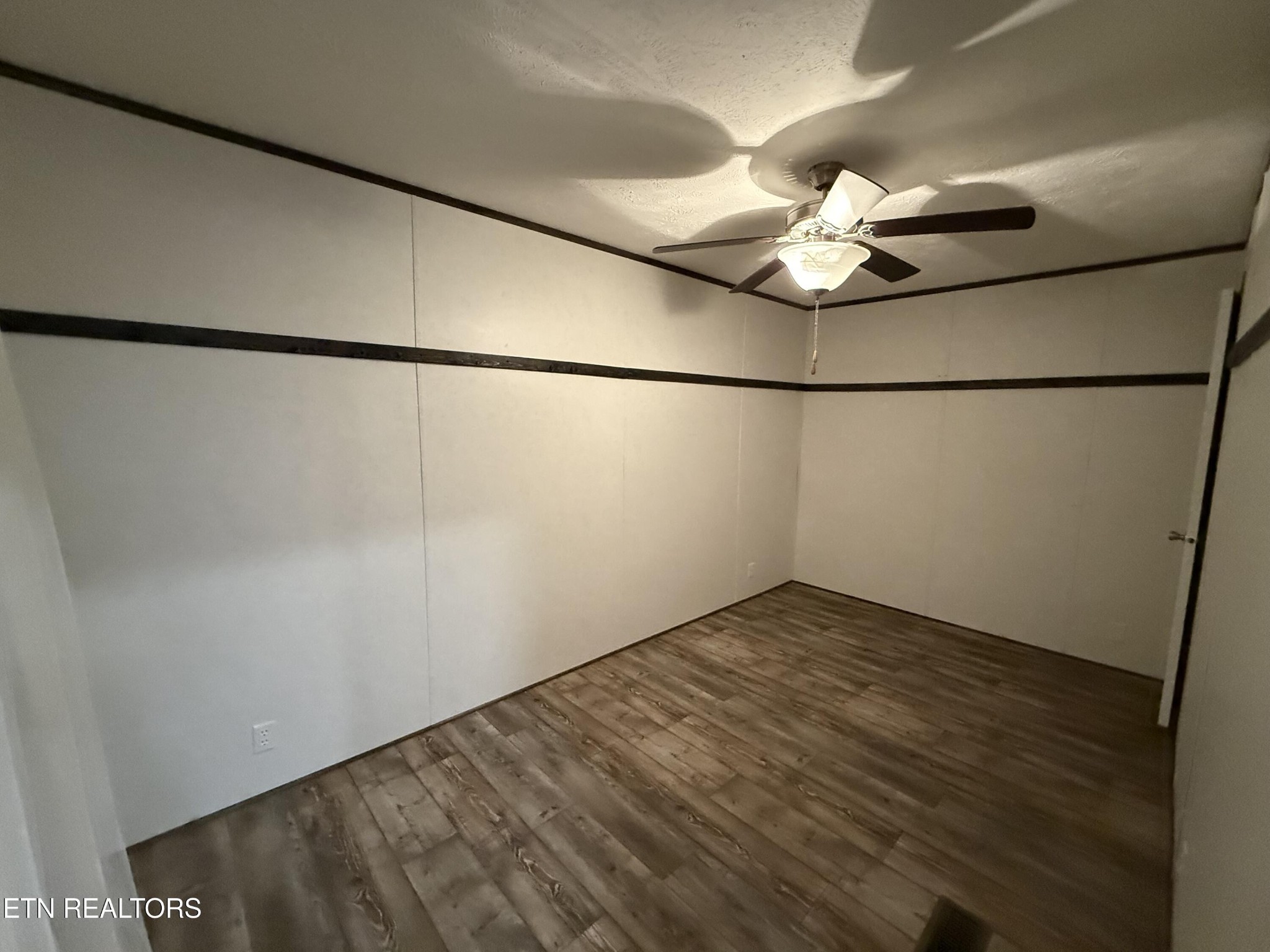 1366 Pearl Hinds Road Jamestown, TN 38556 - Photo 16 of 16 a view of a small space