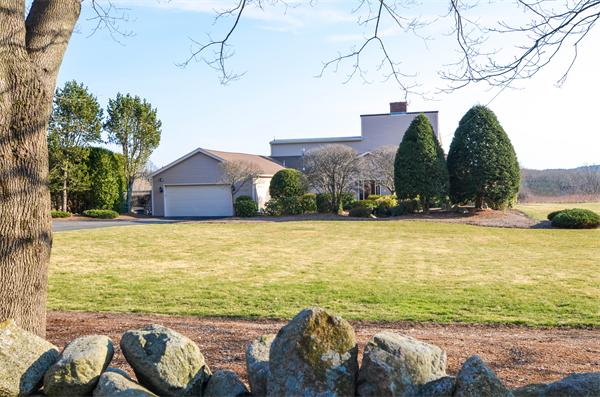 86 Everett Street Natick, MA 01760 - Photo 2 of 22