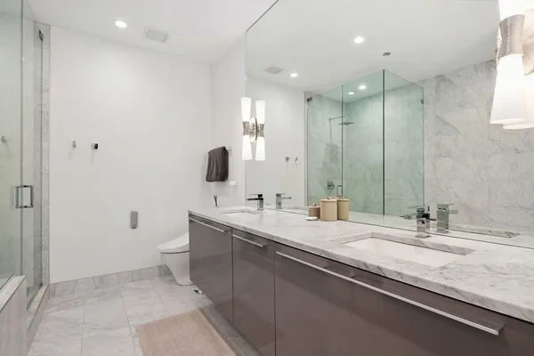 $974,900 | 111 South Peoria Street, Unit 506, Chicago, IL 60607