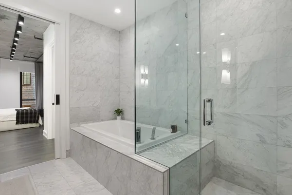 $974,900 | 111 South Peoria Street, Unit 506, Chicago, IL 60607
