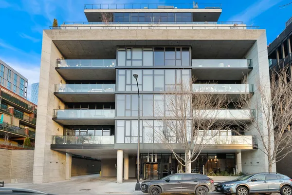 $974,900 | 111 South Peoria Street, Unit 506, Chicago, IL 60607