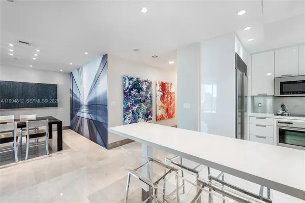 $20,000 | 100 South Pointe Drive, Unit 610, Miami Beach, FL 33139