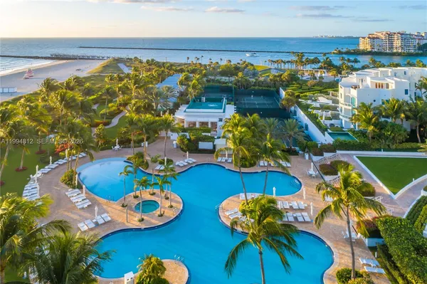 $20,000 | 100 South Pointe Drive, Unit 610, Miami Beach, FL 33139