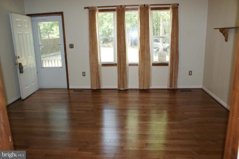 12780 Olivet Road Lusby, MD 20657 - Photo 2 of 21 Living Room