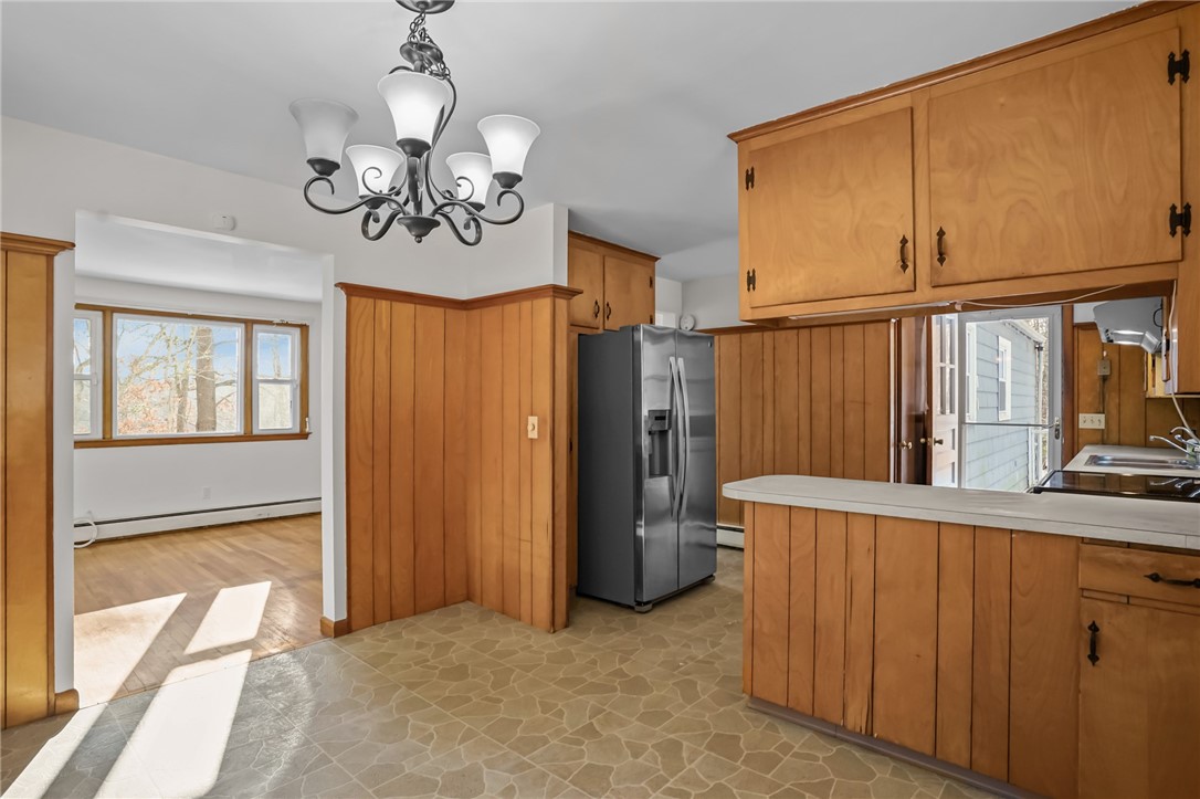 370 Maple Valley Road Coventry, RI 02816 - Photo 13 of 46