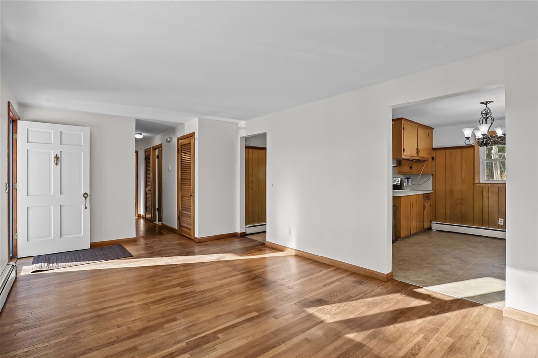 370 Maple Valley Road Coventry, RI 02816 - Photo 10 of 46