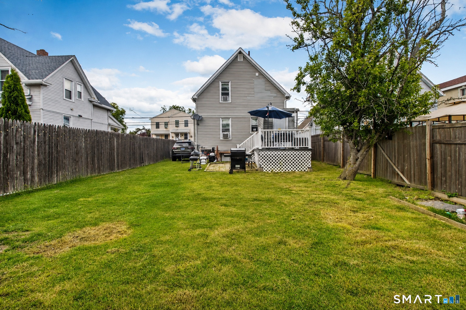 182 Deforest Avenue Bridgeport, CT 06607 - Photo 6 of 28