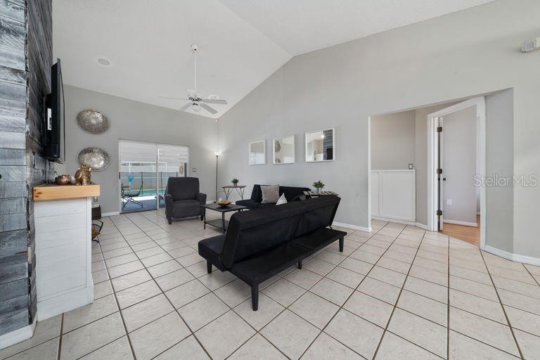 2805 Sweet Plum Court Kissimmee, FL 34747 - Photo 6 of 30