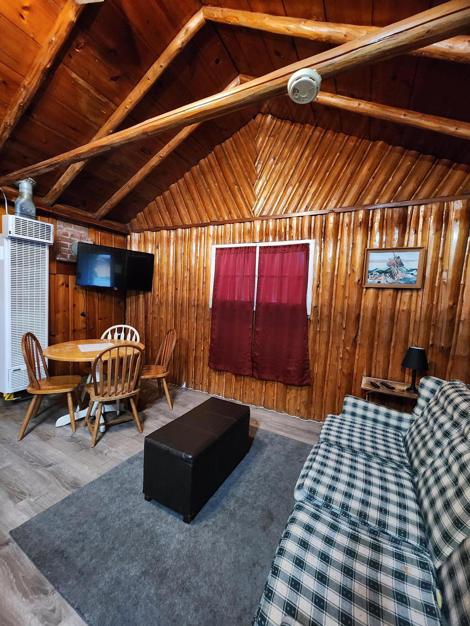 973 North Huron Road East Tawas, MI 48730 - Photo 3 of 8 living