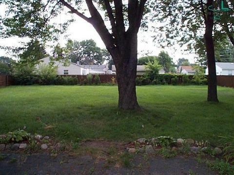 13760 Toepfer Road Warren, MI 48089 - Photo 5 of 9 315561-4.JPG