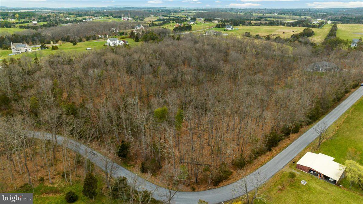 3 Huttle Road Middletown, VA 22645 - Photo 2 of 12