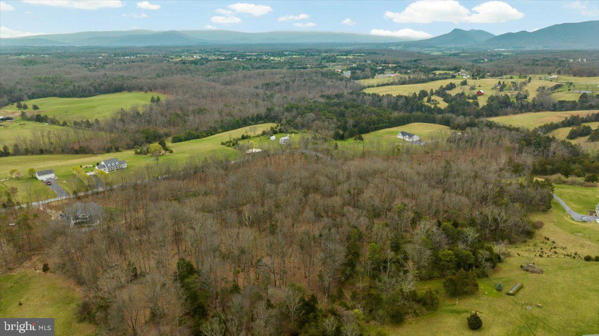 3 Huttle Road Middletown, VA 22645 - Photo 8 of 12