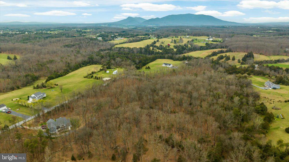 3 Huttle Road Middletown, VA 22645 - Photo 9 of 12