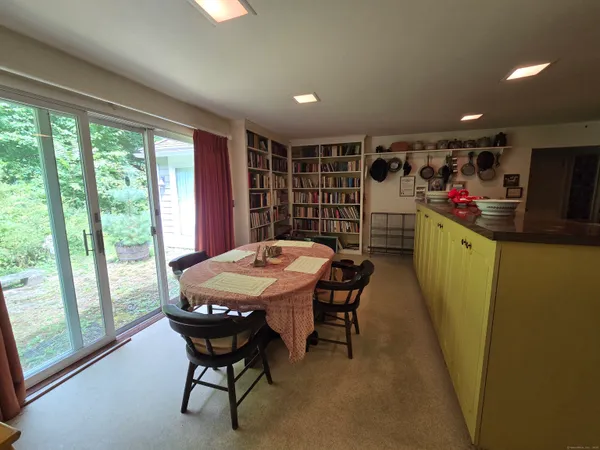 $775,000 | 1 Sabbaday Lane, Washington, CT 06793