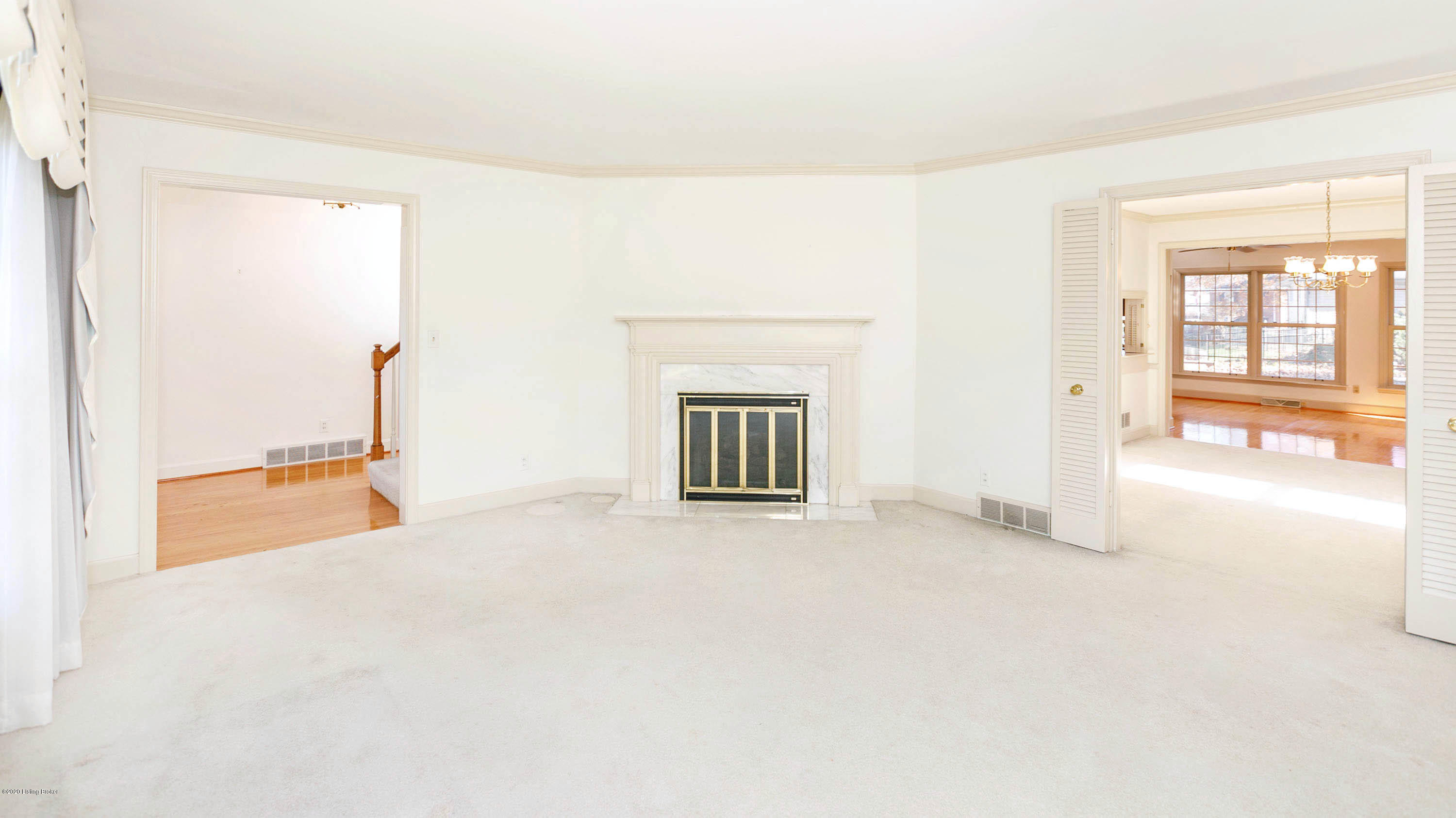 607 Cloverlea Road Louisville, KY 40206 - Photo 19 of 33 Living Room