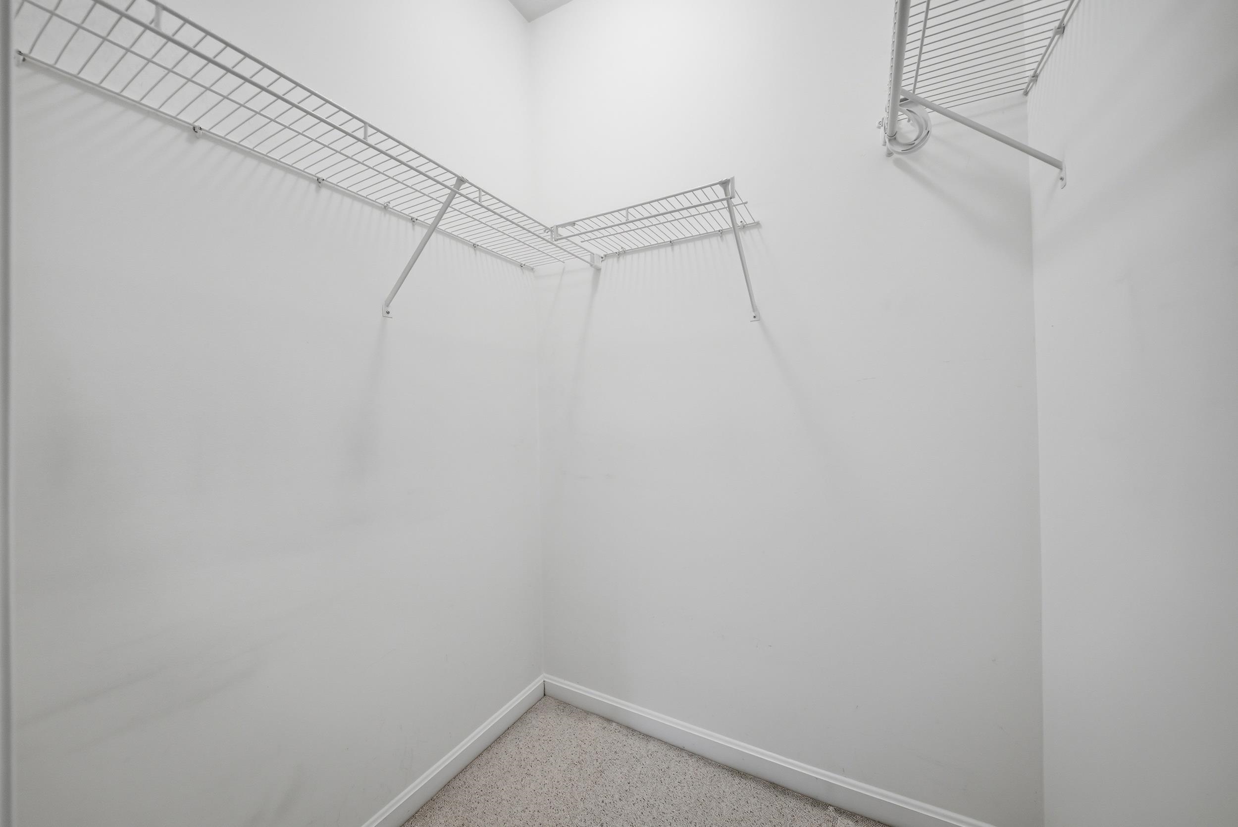 34 Mammoth Road, Unit 18 Hooksett, NH 03106 - Photo 20 of 32 Gallery Image 20