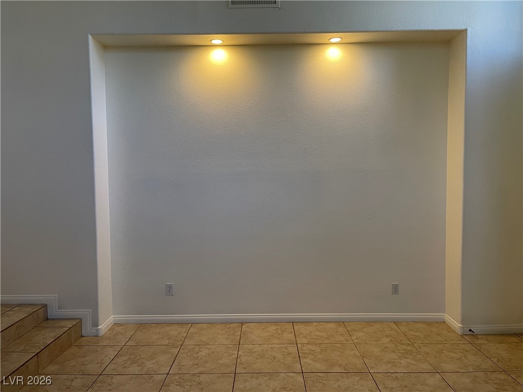 9975 Willowbrook Pond Road Las Vegas, NV 89148 - Photo 4 of 18