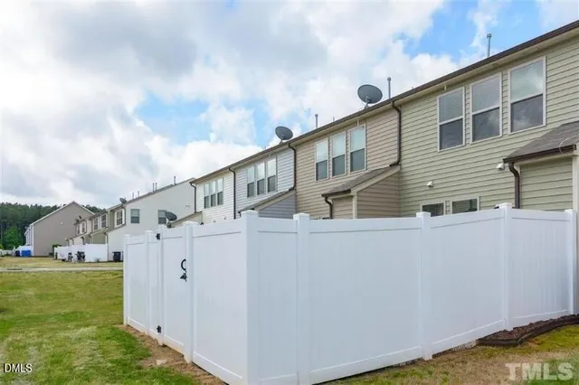 $1,890 | 408 Morgan Brook Way, Rolesville, NC 27571