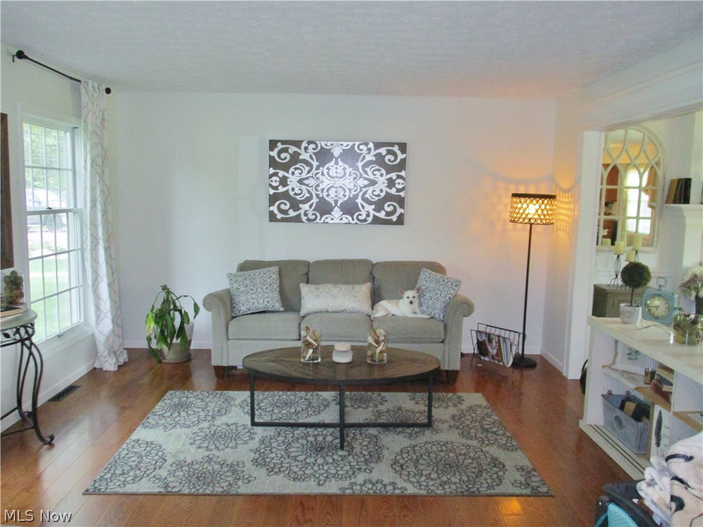 18246 Howe Road Strongsville, OH 44136 - Photo 4 of 28