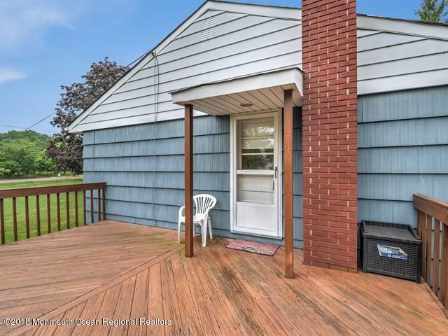 91 Millhurst Road Manalapan, NJ 07726 - Photo 18 of 26 DECK