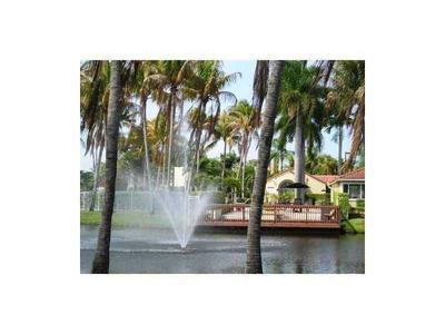 851 Lyons Road, Unit 22108 Coconut Creek, FL 33063 - Photo 22 of 24 pool_deck