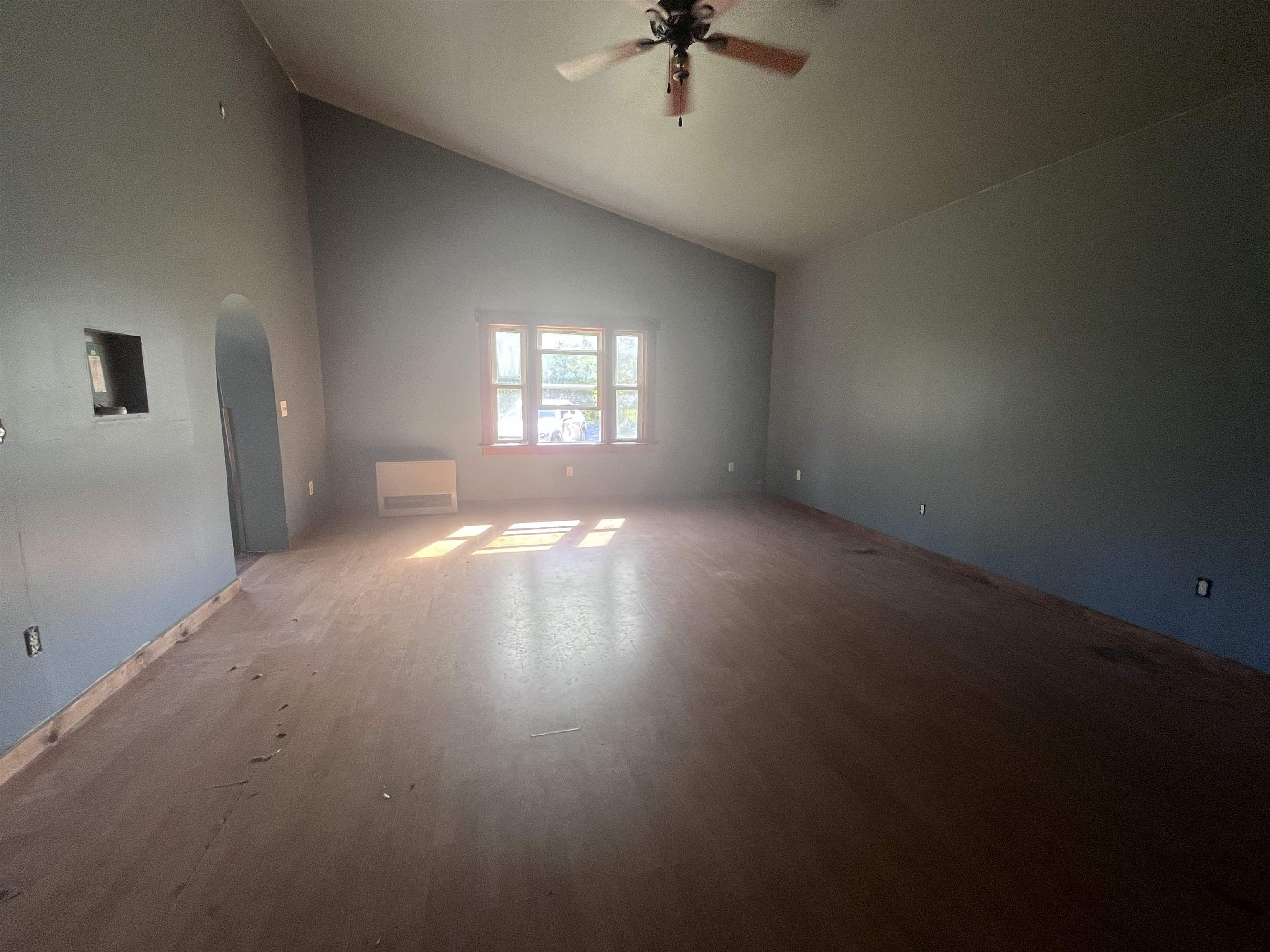 296 George Street Barre, VT 05641 - Photo 5 of 12