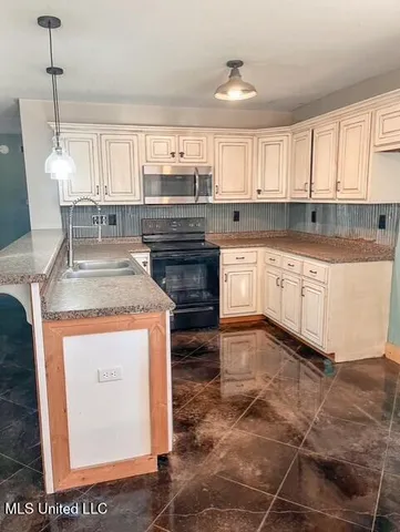 $235,000 | 1181 Egypt Creek Road, Sarah, MS 38665