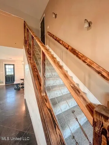 $235,000 | 1181 Egypt Creek Road, Sarah, MS 38665